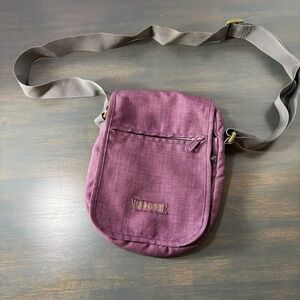 Dakine “Reese” Crossbody Bag – Plum Purple – Aztec Lining – Adjustable Strap